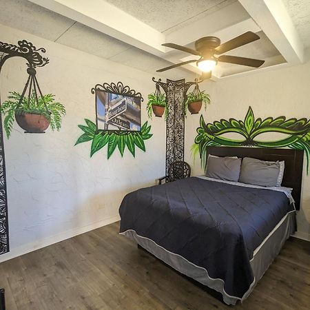 Riverboat Inn & Suites Медісон Екстер'єр фото